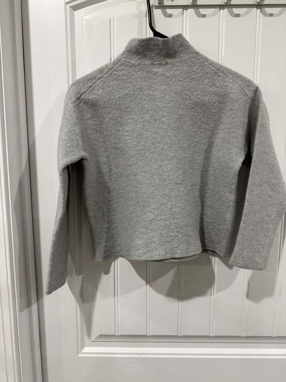 Aritzia The Group 100% Wool Mock Neck Sweater Gray Cropped Minimalist XS - Picture 3 of 8